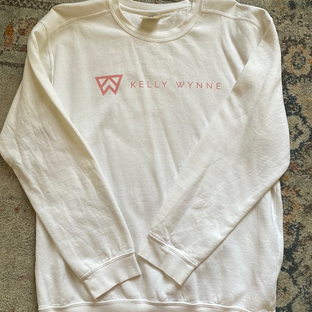 Kelly Wynne White Sweatshirt
